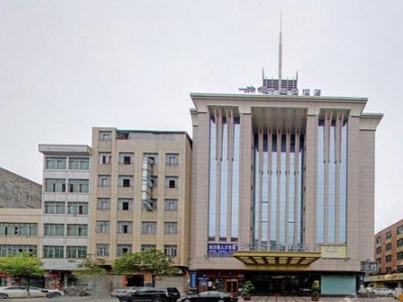 Starway Hotel Guangzhou Xintang Branch Экстерьер фото